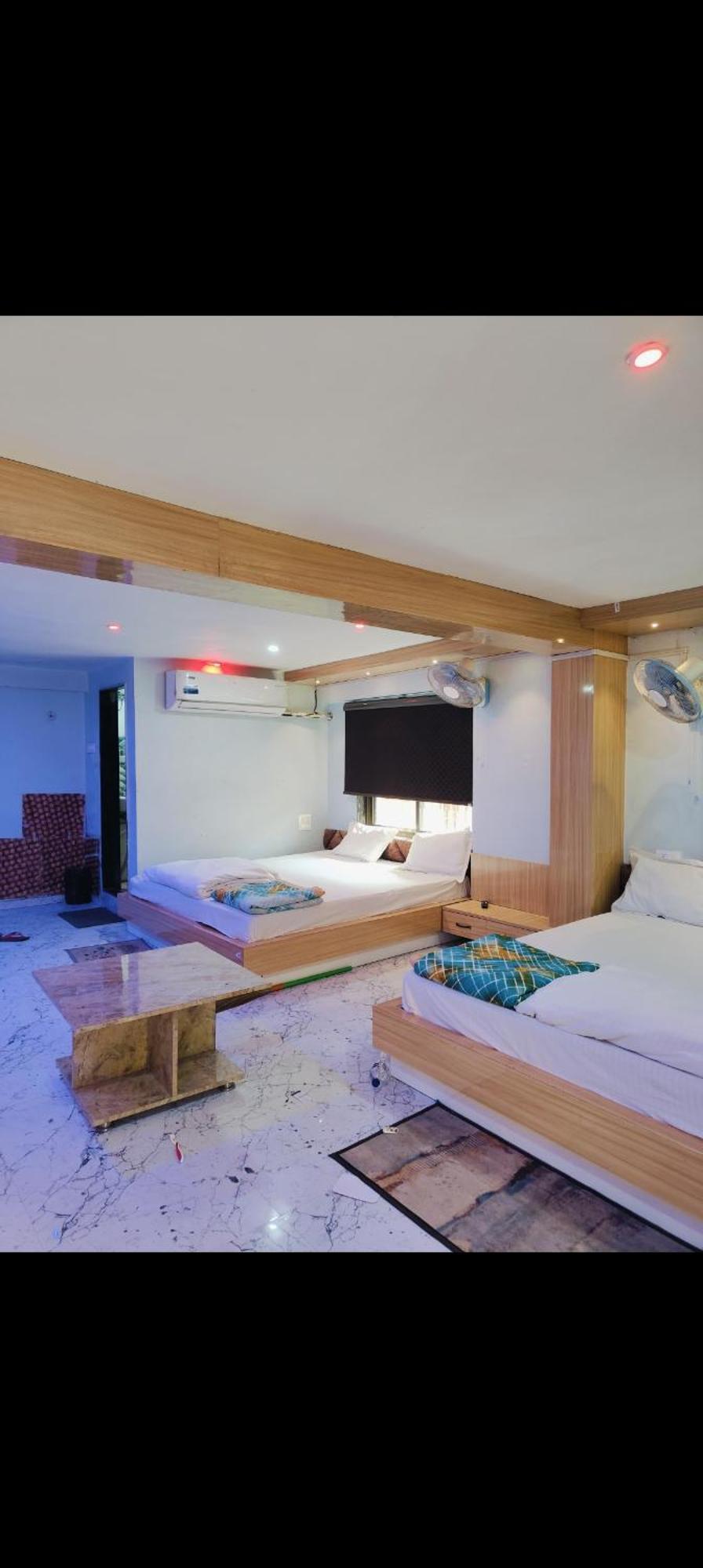 Hotel The Maheshwari Residency Ayodhya Esterno foto