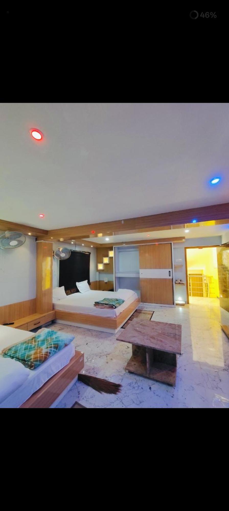 Hotel The Maheshwari Residency Ayodhya Esterno foto